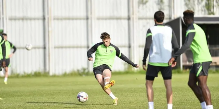 Bursaspor’da B.S. Ümraniyespor maçı hazırlıkları devam etti