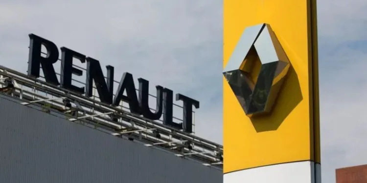 Renault Rusya’daki varlıklarını devretti