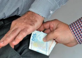 Kadıköy Belediyesi’ne rüşvet operasyonu