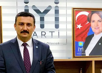 Türkoğlu’ndan Başkan Aktaş’a Zafer Plaza sorusu