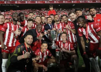 UEFA’dan ‘Tebrikler Yiğidolar’ paylaşımı