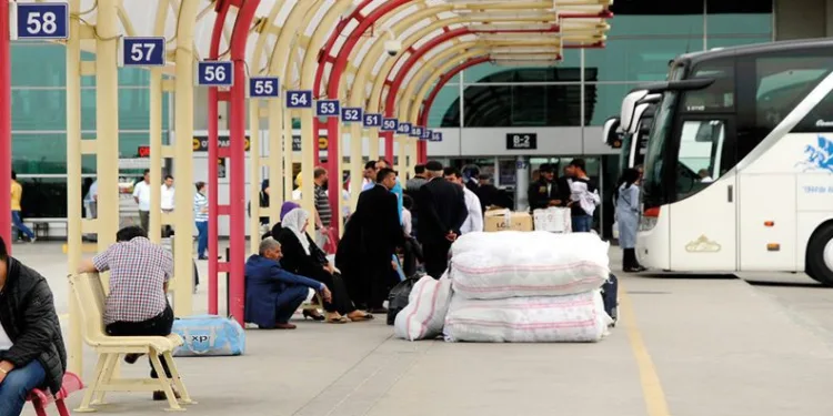 Bayramda dönüş bileti bulamadı, işten kovuldu