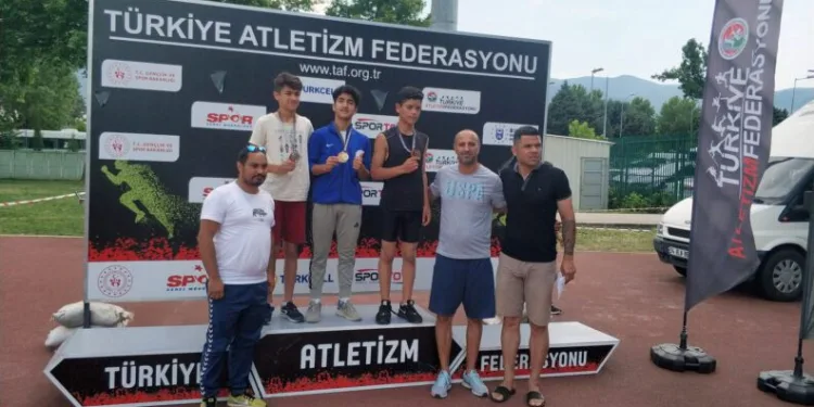Bursa Osmangazili atletler madalyaya doydu