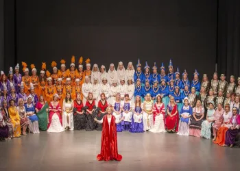 Festivalde 7 dilde dünyanın şarkısı