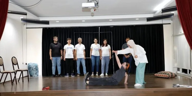 İnegöl’de şehir tiyatrosu eğitimden geçti