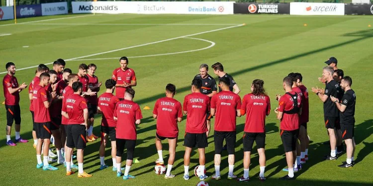 A Milli Futbol Takımı’nda Faroe Adaları maçı hazırlıkları sürdü