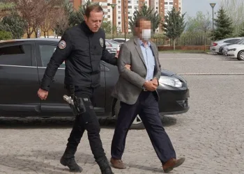 Kızını öldürmekten yargılanan babaya müebbet