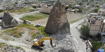 Kapadokya’da kaçak yapıların yıkımına yeniden başlandı