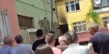 Bursa’da evde çıkan yangın panik dolu anlar yaşattı