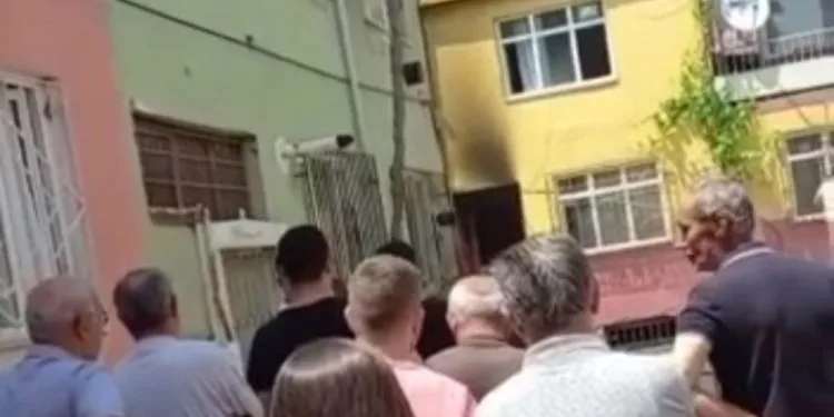 Bursa’da evde çıkan yangın panik dolu anlar yaşattı