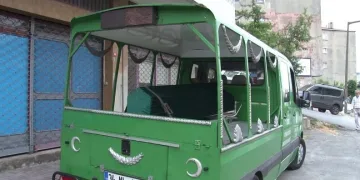 Dükkanının kapısında ölü bulundu