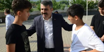 Yıldırımlı gençler Bursa’yı keşfediyor