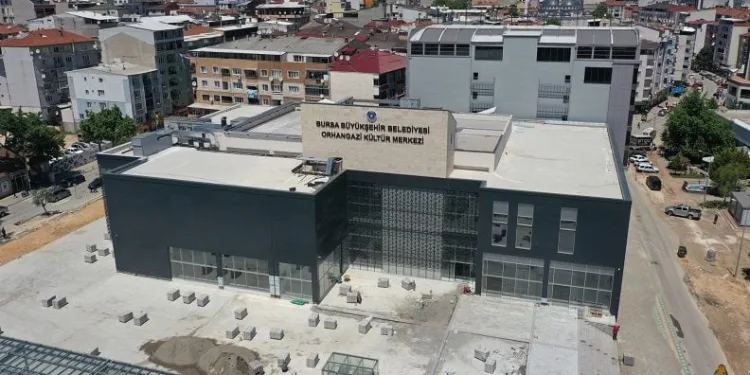 Orhangazi Kültür Merkezi’nde son rötuşlar