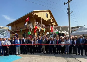 Bursa’da Şavşat kültür evi açıldı