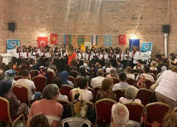 Kültür Akademisi’nde Gençleşen Türküler rüzgarı