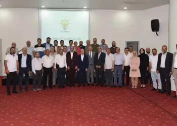Davut Gürkan mahalle başkanlarıyla buluştu