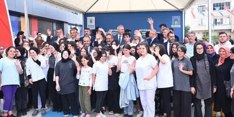 Vatan Gençlik Merkezi hizmete açıldı