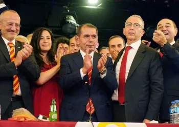 Galatasaray’ın yeni başkanı Dursun Özbek oldu