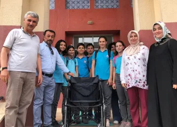 Öğrencilerden Türkiye’ye örnek olacak davranış