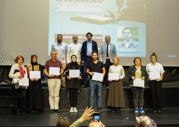 Akademilerde ‘Katılım Belgesi’ sevinci