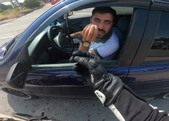 Trafikteki tartışma çaycıda bitti