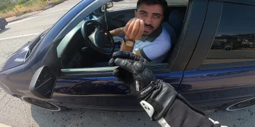 Trafikteki tartışma çaycıda bitti
