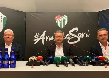 Bursaspor’da imza töreni