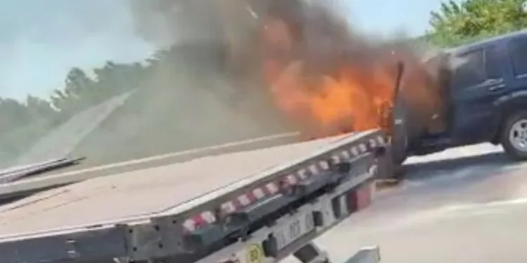 Bursa’da otomobil alev topuna döndü