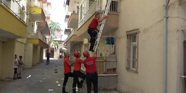 Haber alınamayan kadın evinde baygın bulundu
