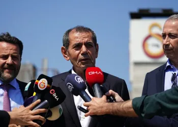 Dursun Özbek, Galatasaray Adası’nı inceledi