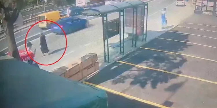 Minibüs faciası! Yaşlı kadın yaşamını yitirdi