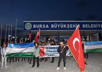 Özbek öğrenciler Bursa’da buluştu
