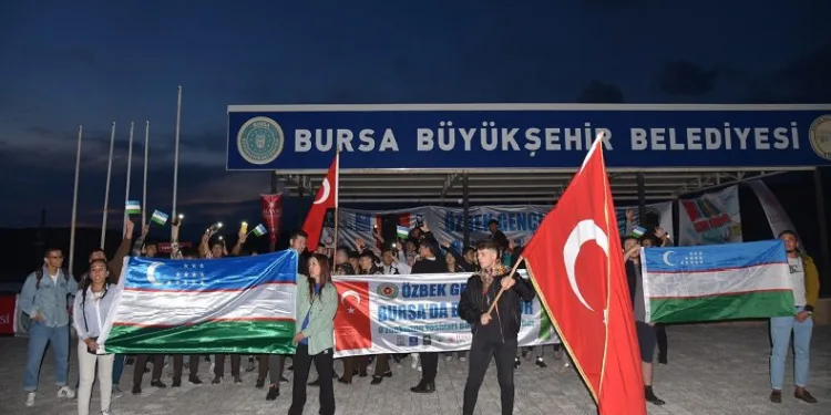 Özbek öğrenciler Bursa’da buluştu