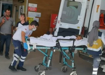 Bursa’da üzerine kaynar süt dökülen çocuk ağır yaralandı