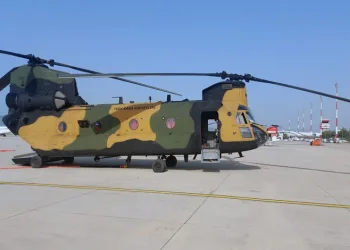 Uçan kule ‘Chinook’ göreve başladı