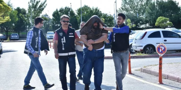 Besicileri dolandıran şüpheliler tutuklandı