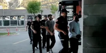 Manisa’da 10 DEAŞ üyesi tutuklandı
