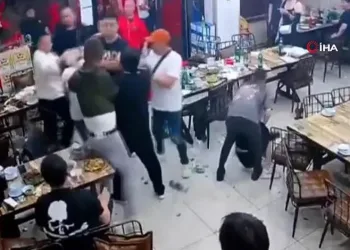 9 kişi 3 kadına saldırdı
