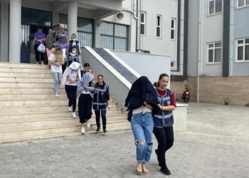 Sosyal medyadan eskort ilanıyla dolandırıcılık