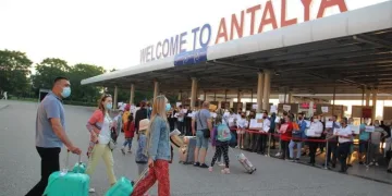 Turist sayısı yüzde 227 arttı