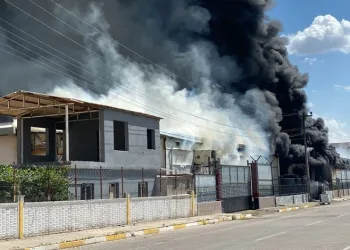 Diyarbakır’da fabrika yangını: Yaralılar var