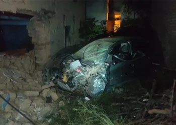 Bursa’da otomobil evin duvarına çarptı: 1 ölü
