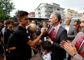 Türkiye şampiyonlarına Bursa’da coşkulu kutlama