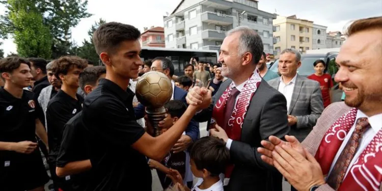 Türkiye şampiyonlarına Bursa’da coşkulu kutlama