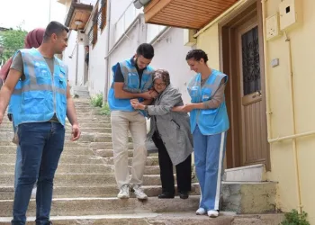 Bursa Yıldırım’ın gençleri iyilik peşinde