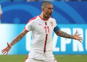 Aleksandar Kolarov futbol kariyerini noktaladı