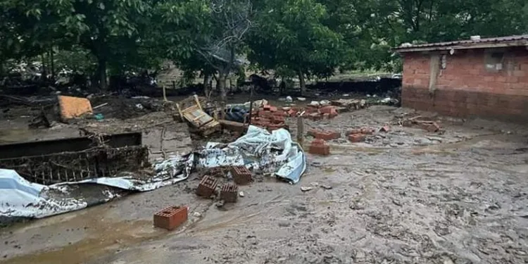 Afyonkarahisar’da bir köy sele teslim oldu