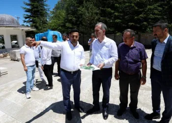 Turgut Alp Türbesi’nin restorasyon çalışmaları sürüyor