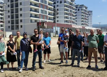 Bursa’da aynı daireleri 2 kişiye satmışlar