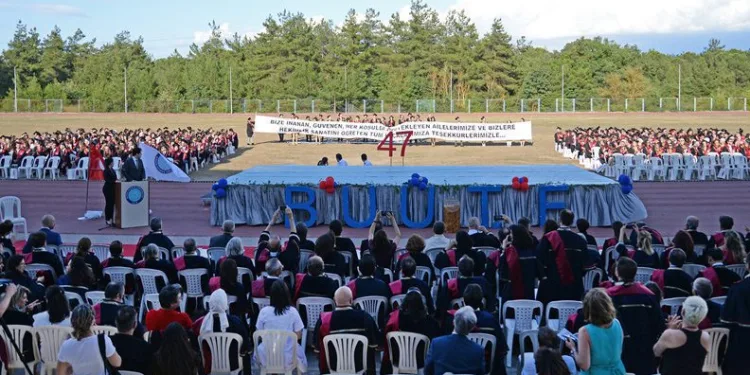 Bursa’da sağlık ordusuna 350 yeni hekim